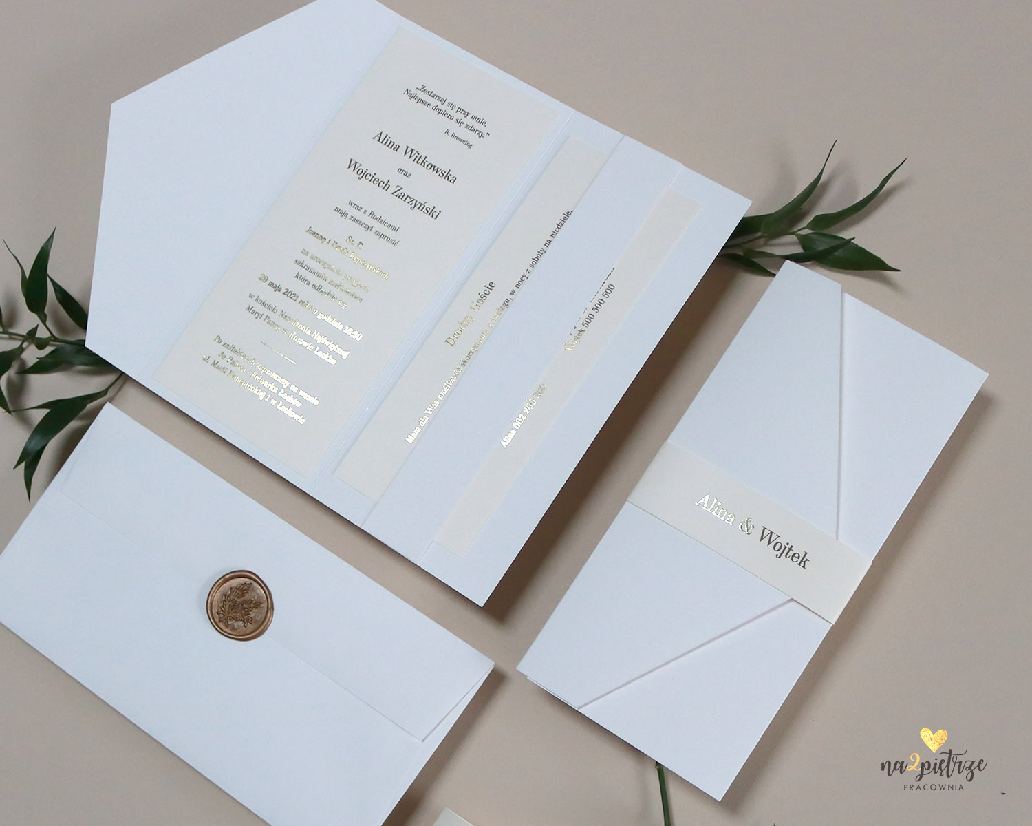 Eleganckie zaproszenie ślubne w folderze, kremowe, minimalistyczne